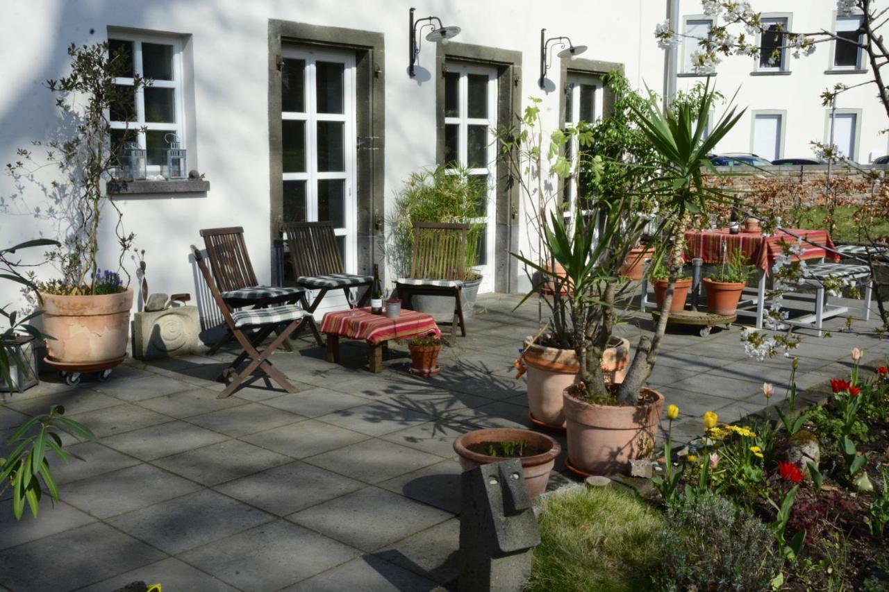 Stiftsherrenhaus Münstermaifeld 外观 照片